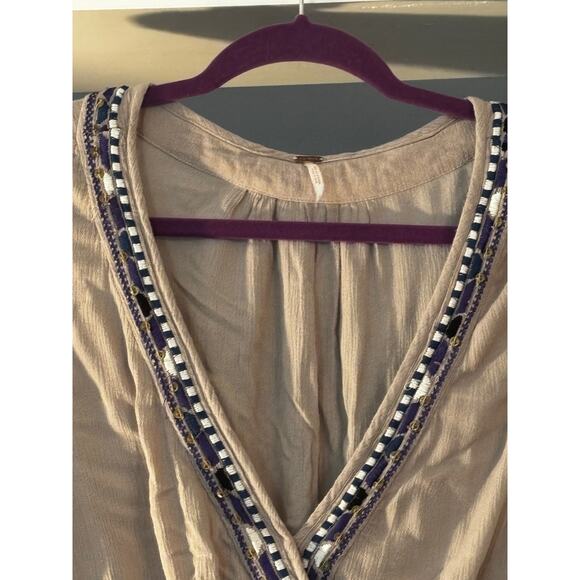 Free People Peasant Blouse Embroidered SP Wrap Look Deep V-neck Boho Hippie - Picture 4 of 10